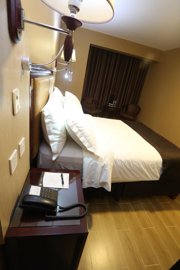 Hotel Gran Mundo & Lima