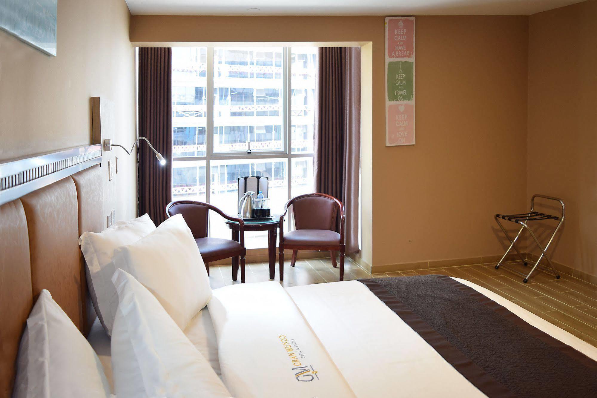 Hotel Gran Mundo & 3*