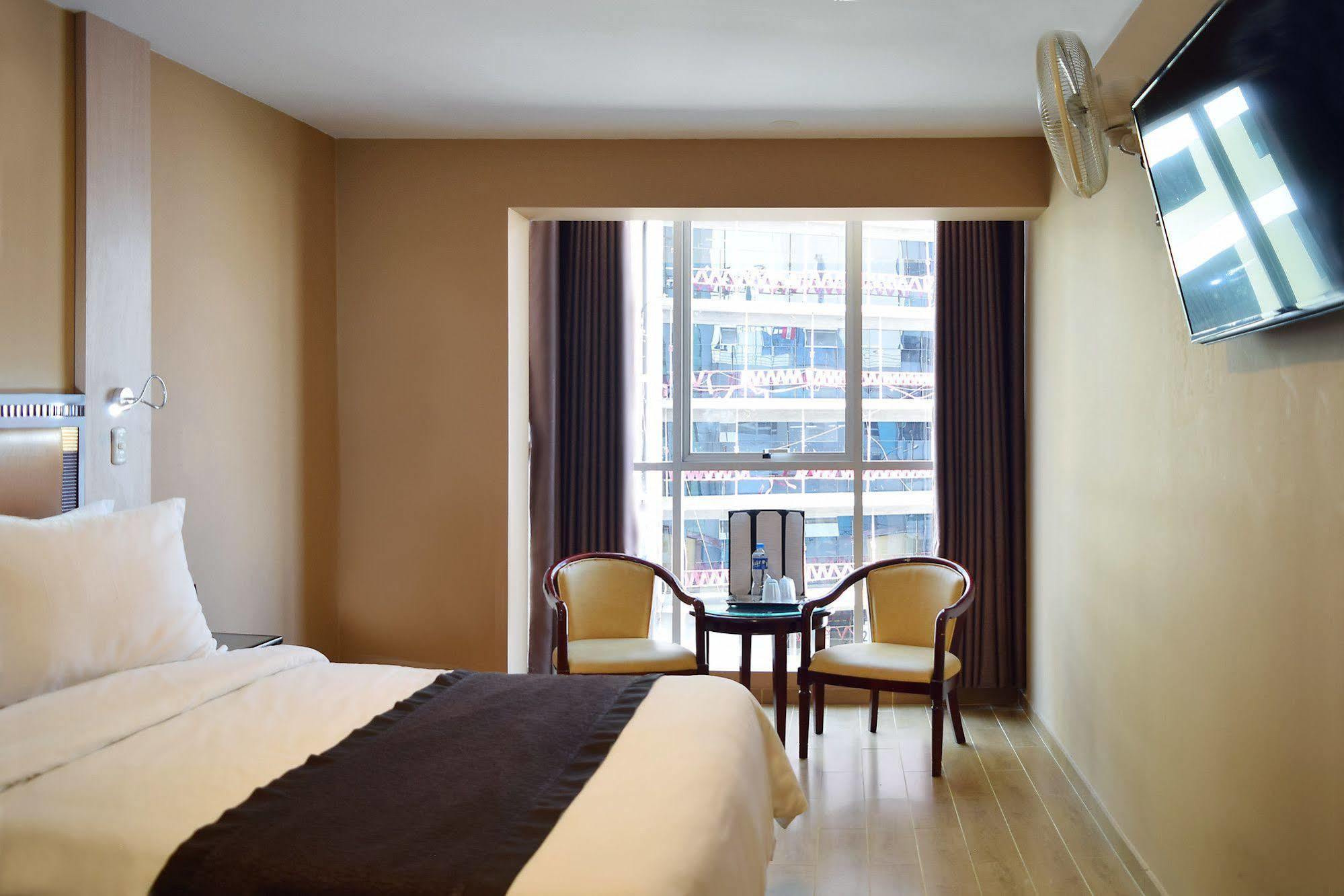 Hotel Gran Mundo & Lima
