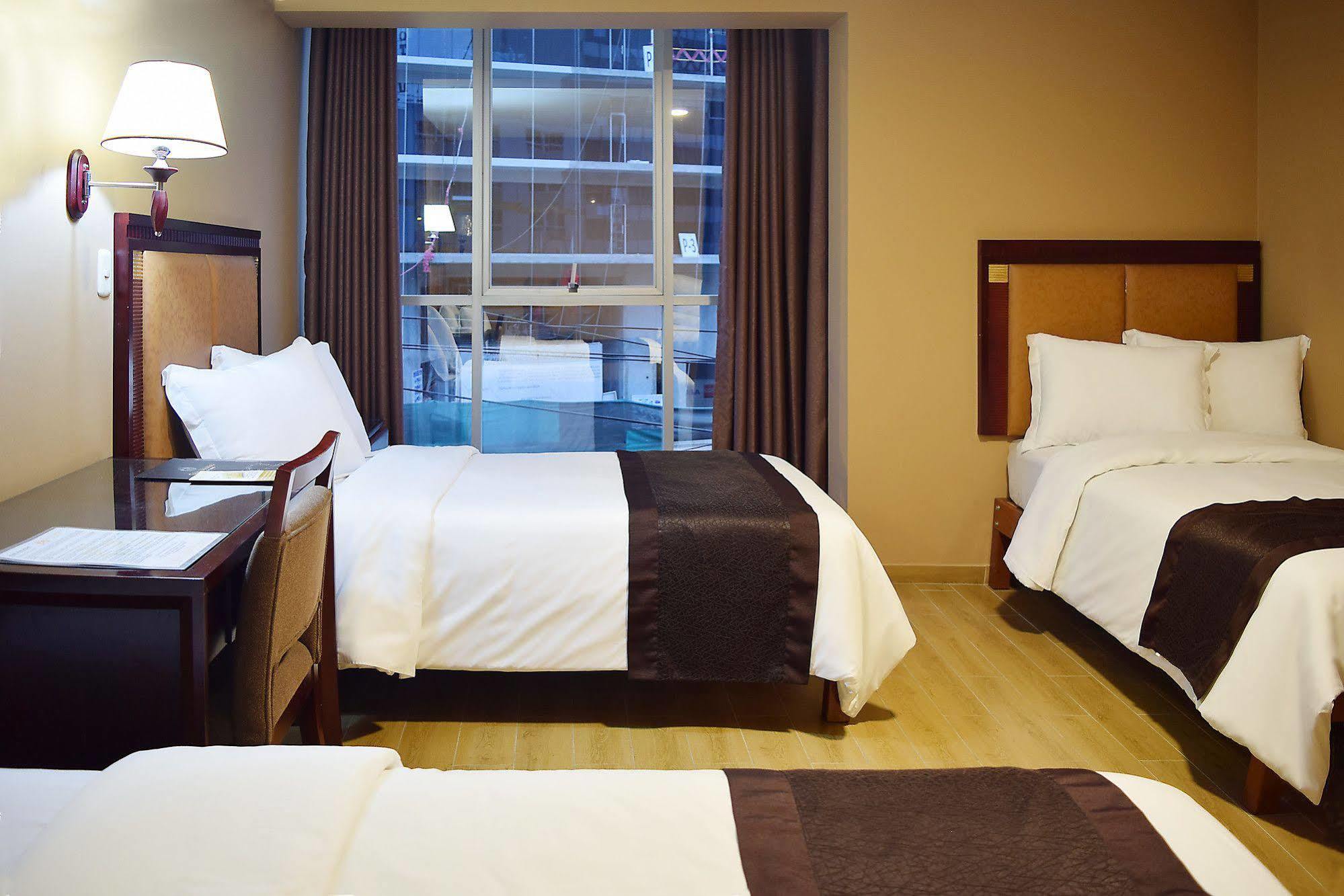 Gran Mundo & Hotel 3*